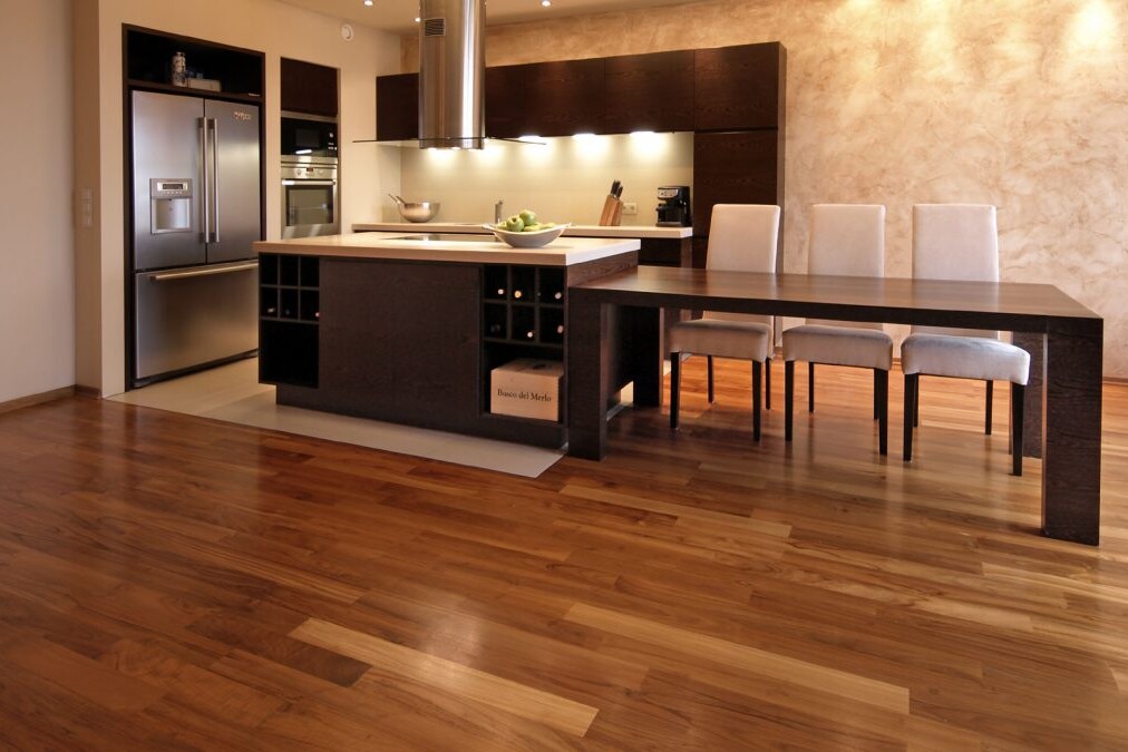 Parchet de lux din lemn exotic - teak