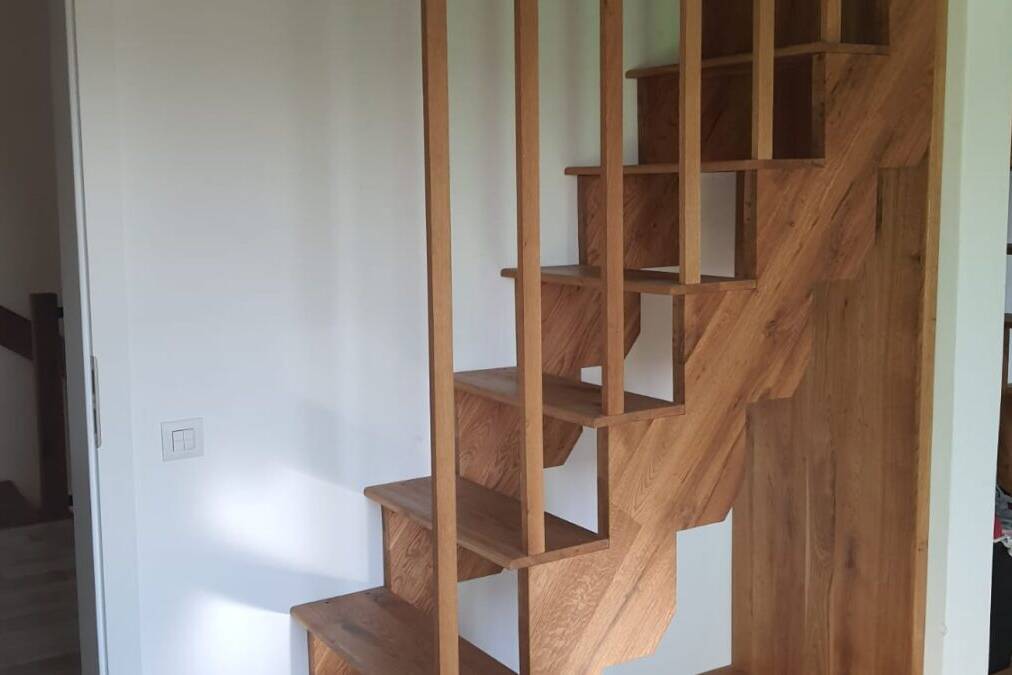 montaj trepte pas cu pas scari interior lemn ALma Parchet