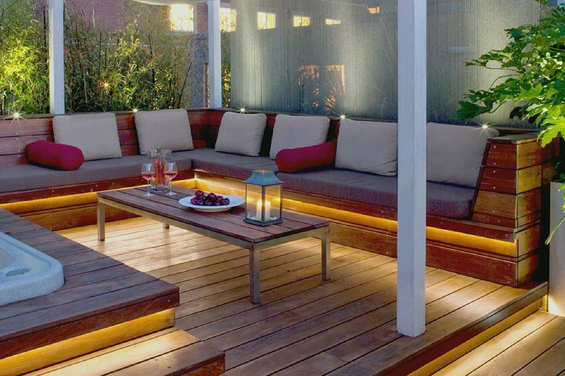 pardoseala de exterior decking